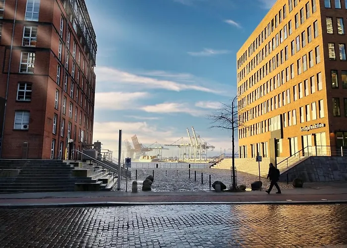Loft-Panoramablick-Hafen & Elbe!