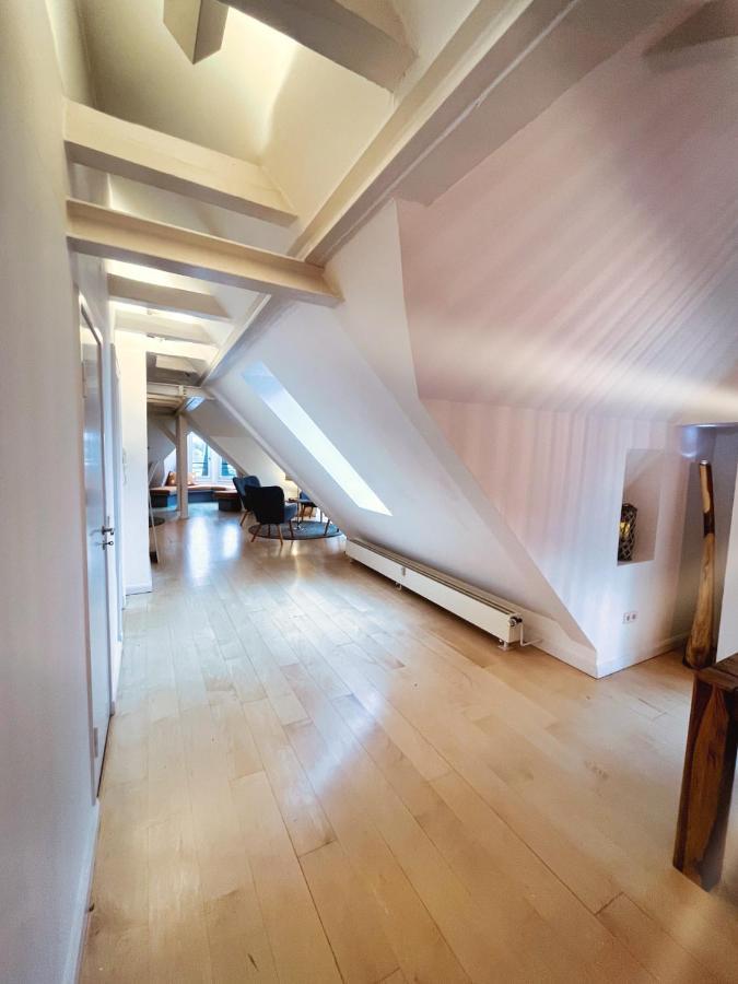 Loft-panoramablick-hafen & Elbe! Appartamento Amburgo